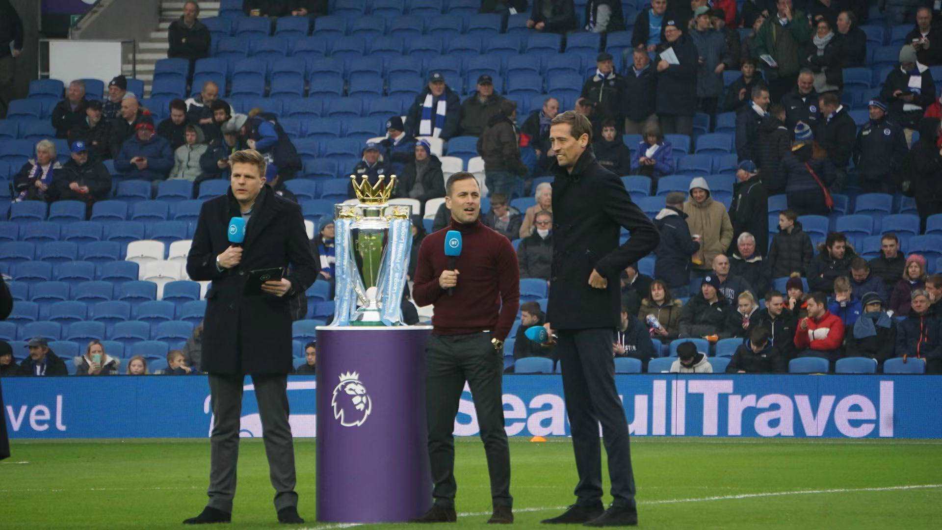 个肌肉男学 个肌肉男学